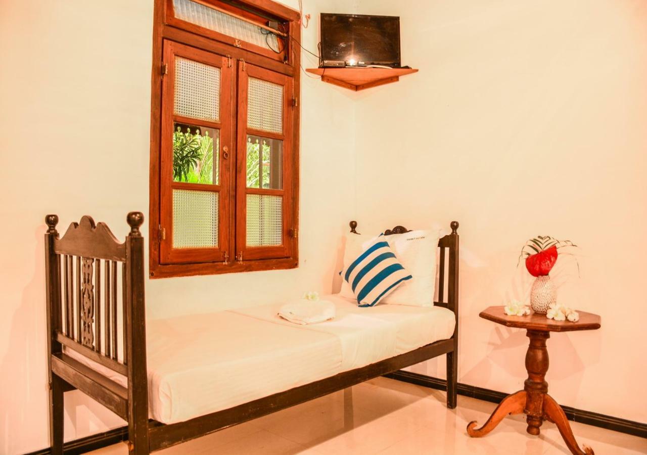 Araliya Gardens Hotel 希克杜沃 外观 照片