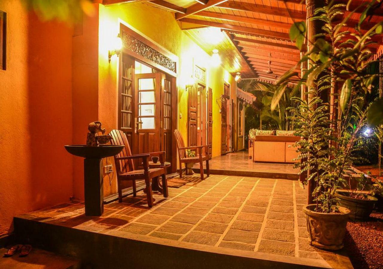 Araliya Gardens Hotel 希克杜沃 外观 照片